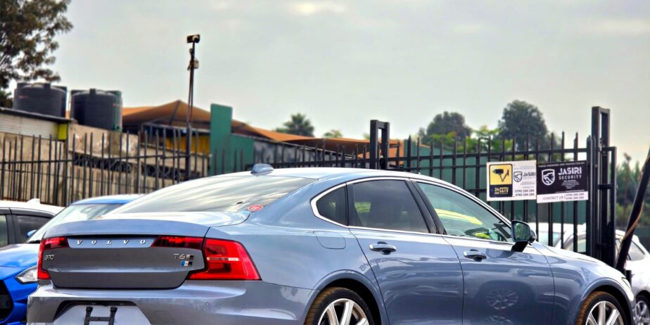 2018 VOLVO S90 “T6” INSCRIPTION