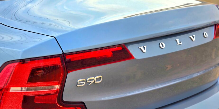 2018 VOLVO S90 “T6” INSCRIPTION