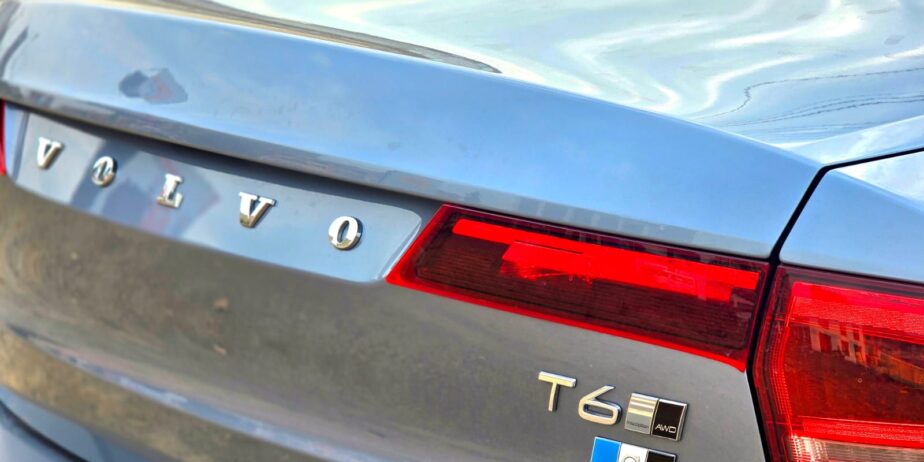 2018 VOLVO S90 “T6” INSCRIPTION