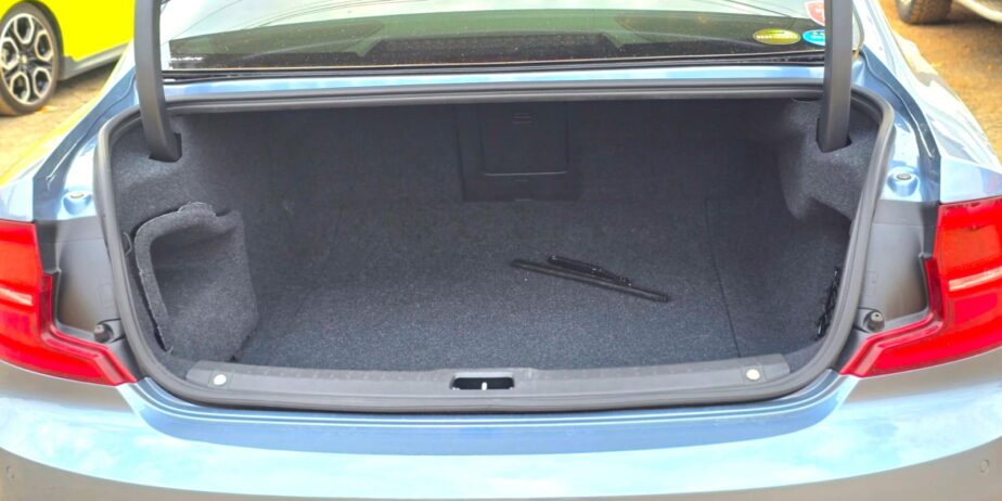 2018 VOLVO S90 “T6” INSCRIPTION